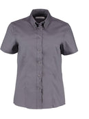 KK701 - 
Women's corporate Oxford blouse short-sleeved (tailored fit)